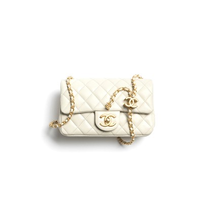 CHANEL MINI FLAP BAG SHINY LANBSKIN AS5759 B21572 (20*13*7cm)